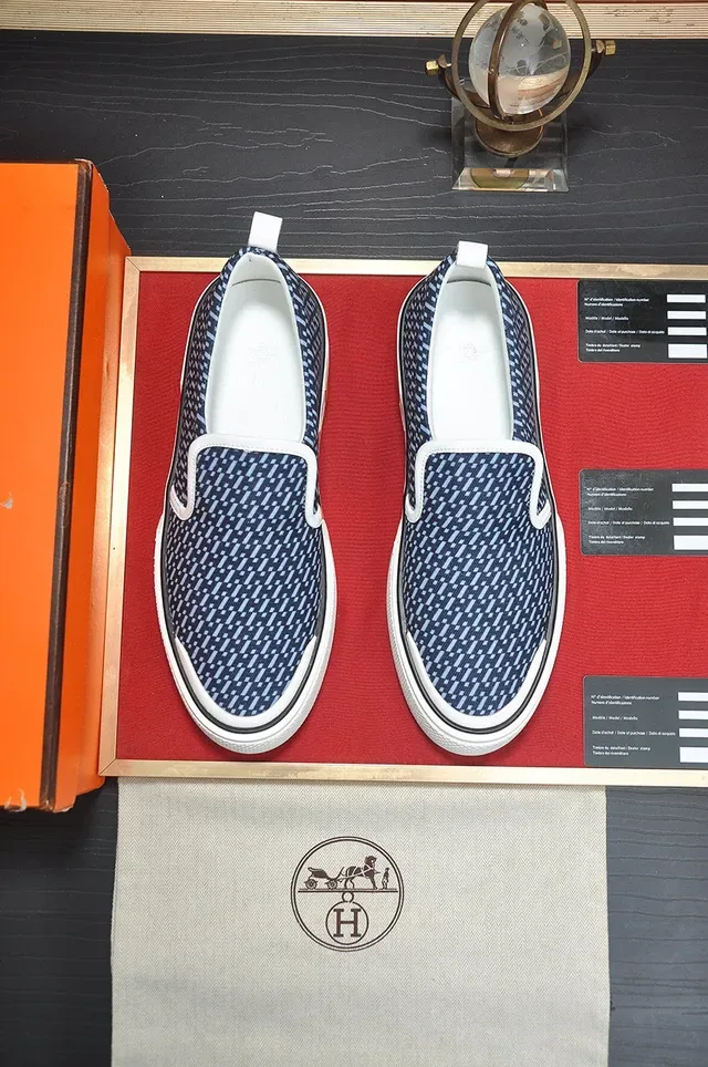 Hermès Tênis Slip-On Navy e Branco com Superior de Malha Padrão 9