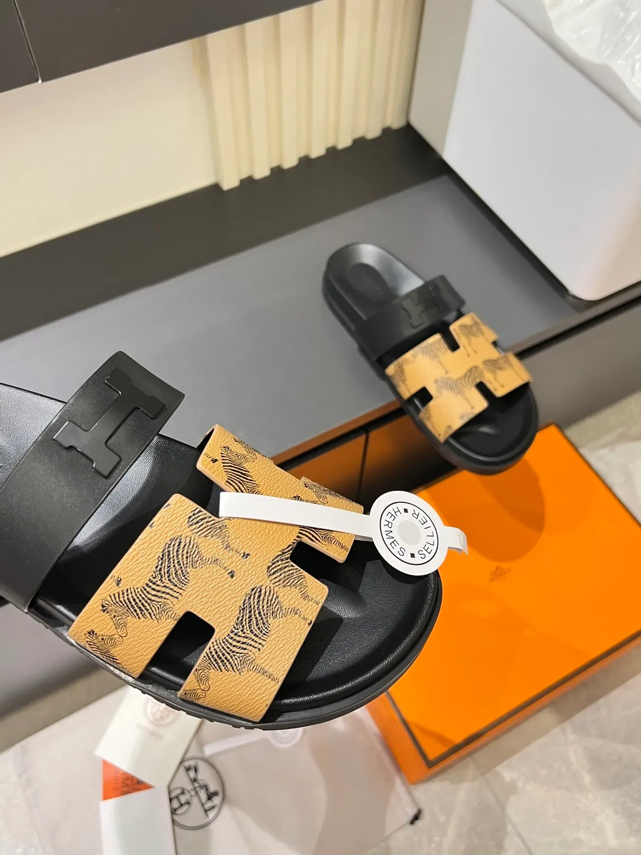 Hermès Oran Black Beige Double-Strap Slide H-Shaped Hardware Slippers 5