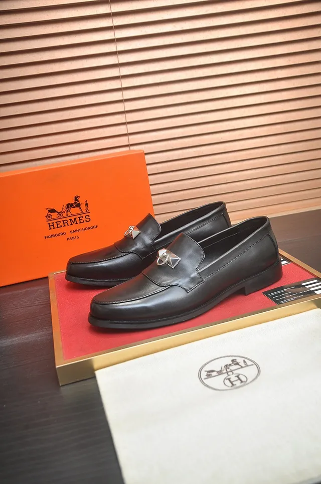Hermès Oran Black Leather H-Stirrup Loafers 4