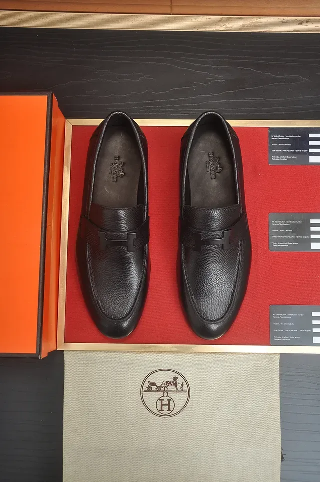 Hermès Oran Black Pebbled Leather H-Buckle Loafers 5