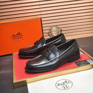 Hermès Oran 黑色抛光皮革 H-Buckle 乐福鞋