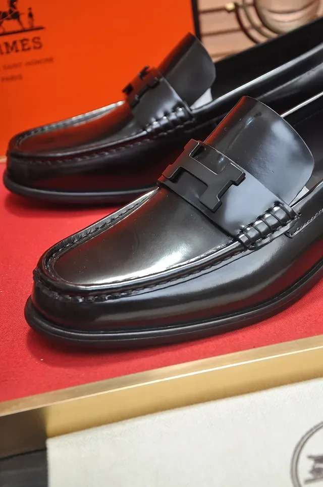 Hermès Oran 黑色抛光皮革 H-Buckle 乐福鞋 2
