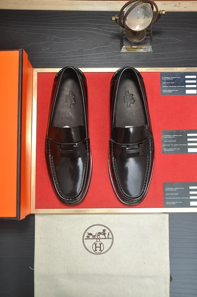 Hermès Oran 黑色抛光皮革 H-Buckle 乐福鞋 5