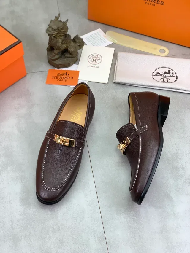 Hermès Oran Brown Gold Pebbled Leather H-Buckle Hardware Loafer 5