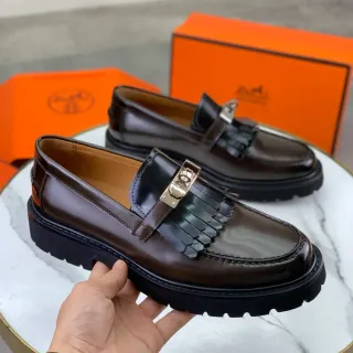 Hermès Oran 流苏乐福鞋 棕色抛光皮