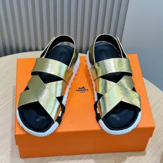 Hermès Oran Gold Black Metallic Leather Straps Crisscross Vamp Casual Sandals