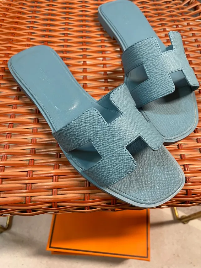 Hermès Oran شبشب أزرق فاتح مسطح 5