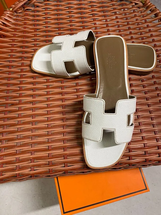 Hermès Oran Off-White Leather H-Strap Slippers 4