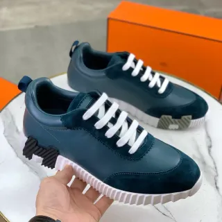 Hermès Oran Sneaker নেভি ব্লু এবং সাদা লাইফস্টাইল স্নিকার