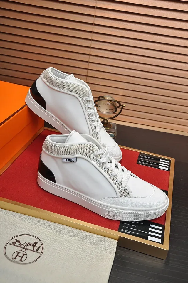 Hermès সাদা-কালো হাই-টপ মিক্সড-ম্যাটেরিয়াল আপার লाइফস্টাইল স্নিকার 4