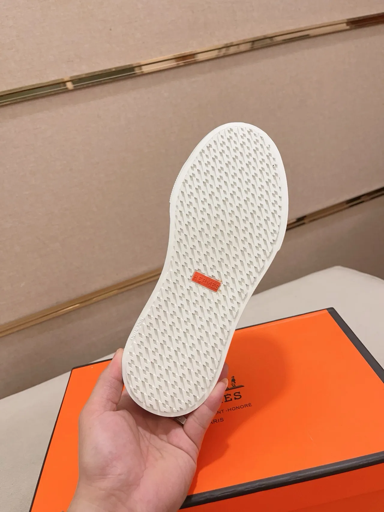 Hermès White Gray Leather-Paneled Low-Top Lifestyle Sneakers 2