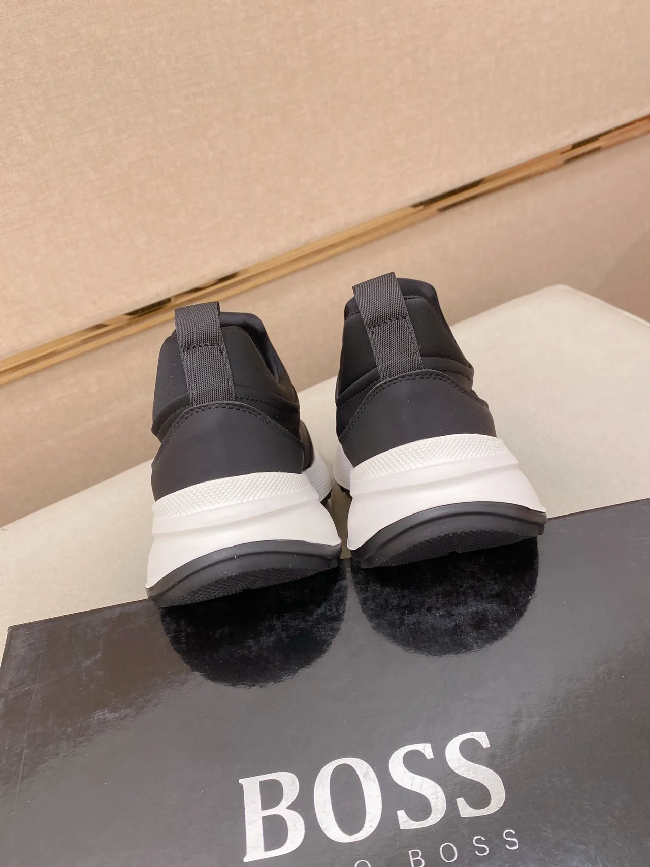 Hugo Boss Noir Blanc Slip-On Col Moulé Lifestyle Sneakers 3