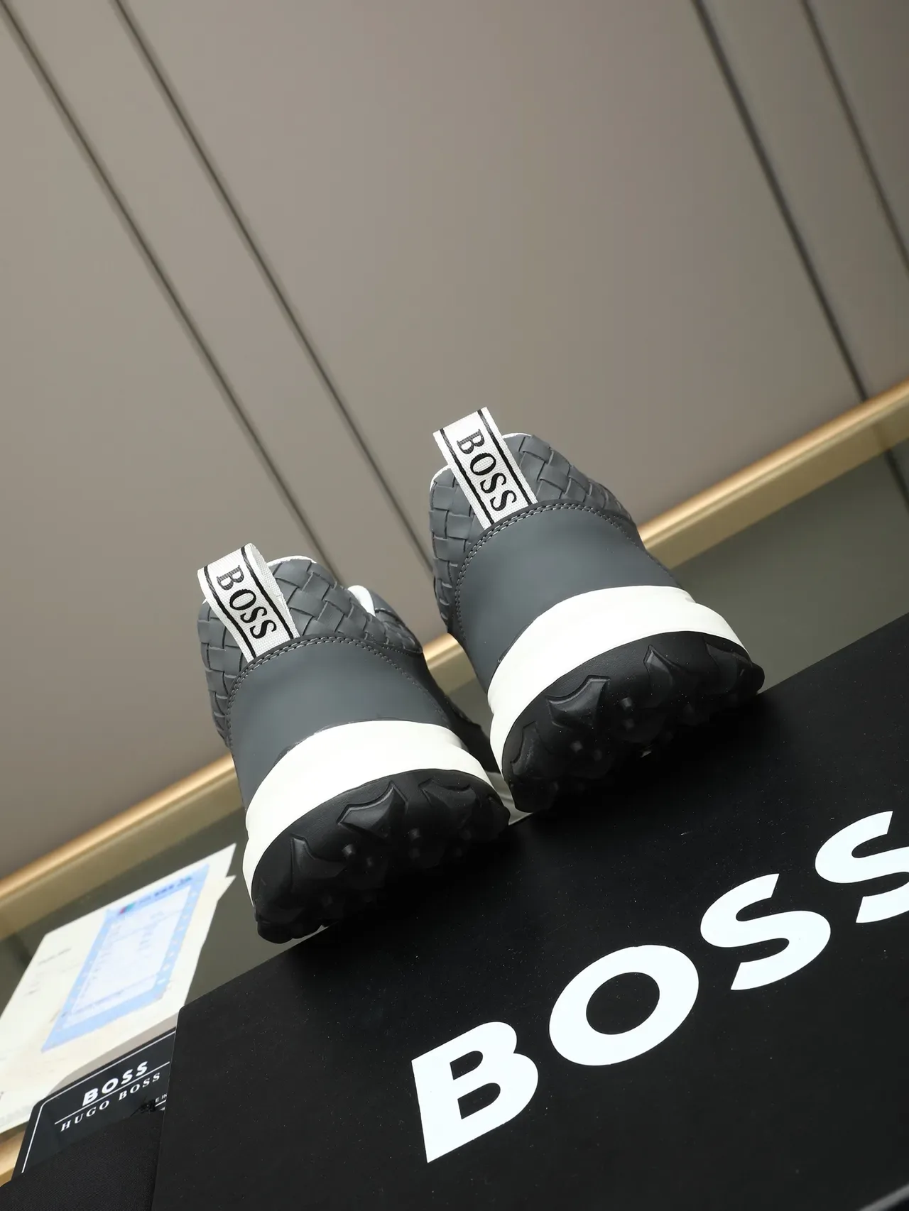 Hugo Boss ग्रे बुना चमड़ा लाइफस्टाइल स्नीकर्स 3