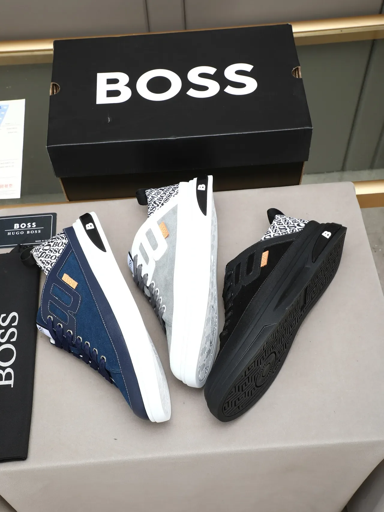 Hugo Boss নেভি সুয়েড এবং চামড়া লাইফস্টাইল স্নিকার 2
