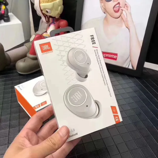 JBL TWS-5.0 Noir et Blanc Conception Compacte Sans Tige Finition Mate TWS Écouteurs 10
