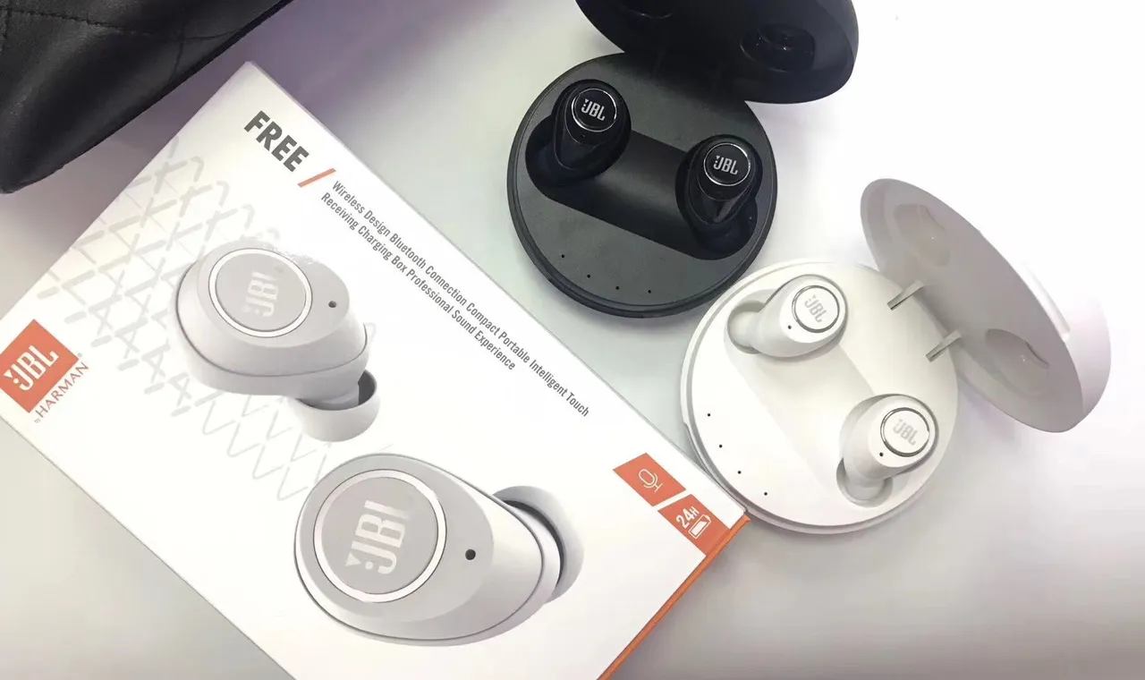 JBL TWS-5.0 Noir et Blanc Conception Compacte Sans Tige Finition Mate TWS Écouteurs 21