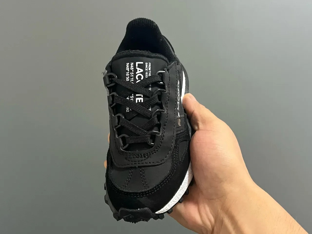 Lacoste 黑白分层鞋面纹理中底生活方式运动鞋 21