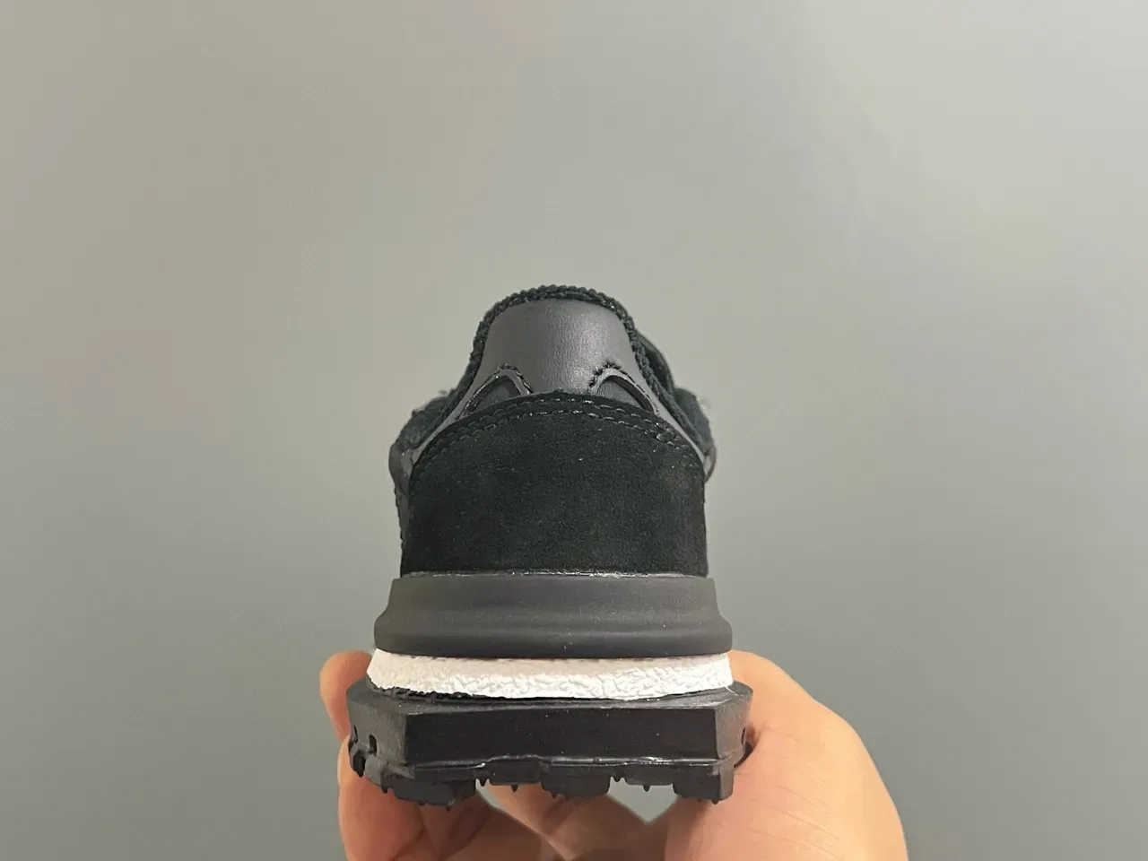 Lacoste 黑白分层鞋面纹理中底生活方式运动鞋 22
