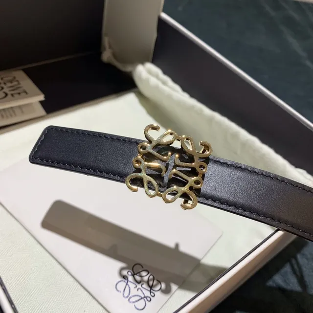 Loewe Anagram Belt 黑色 金色 窄带扣 皮革腰带 2