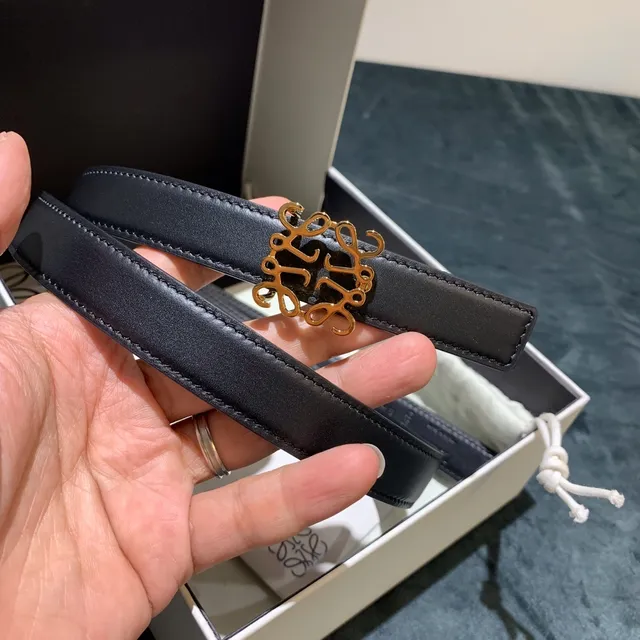 Loewe Anagram Belt 黑色 金色 窄带扣 皮革腰带 4