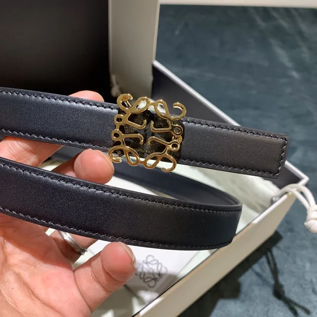 Loewe Anagram Belt 黑色 金色 窄带扣 皮革腰带 6