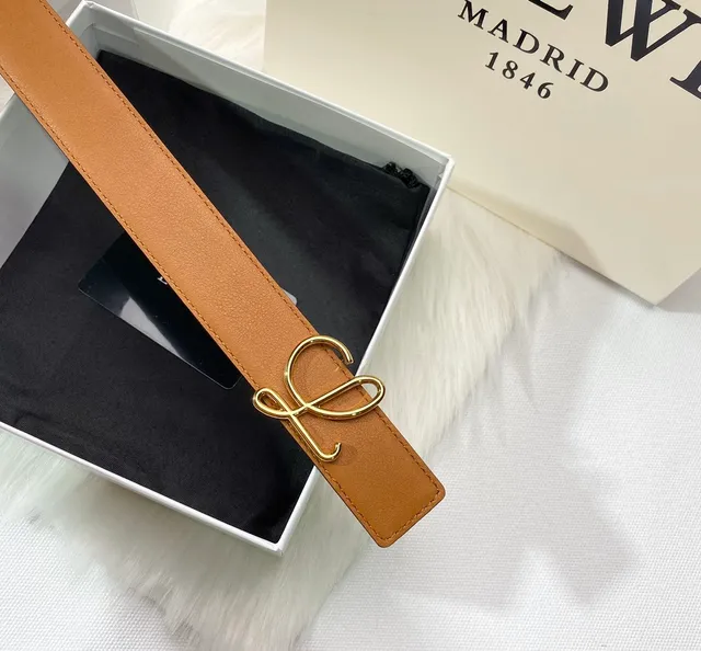 Loewe Anagram 棕色皮革腰带 5