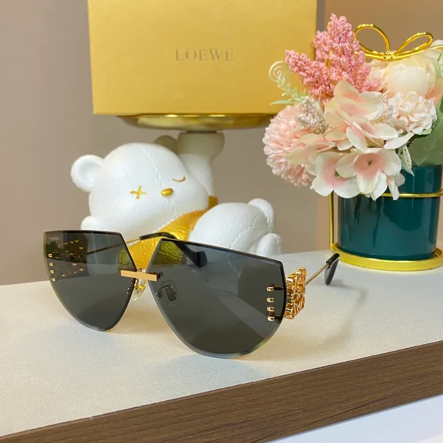 Loewe Ornamental Shield Gradient Sunglasses 4