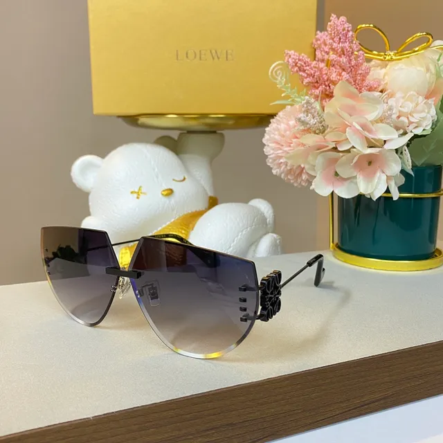 Loewe Ornamental Shield Gradient Sunglasses 9