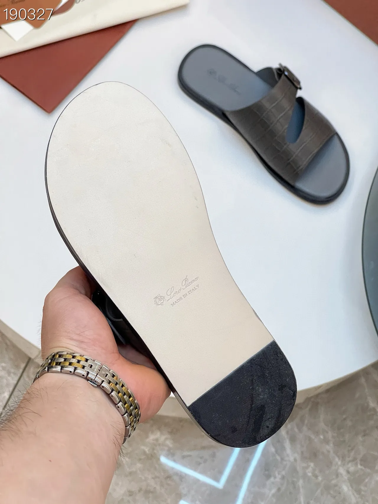 Loro Piana صندل كاجوال نقش تمساح حزام مزدوج إبزيم 2