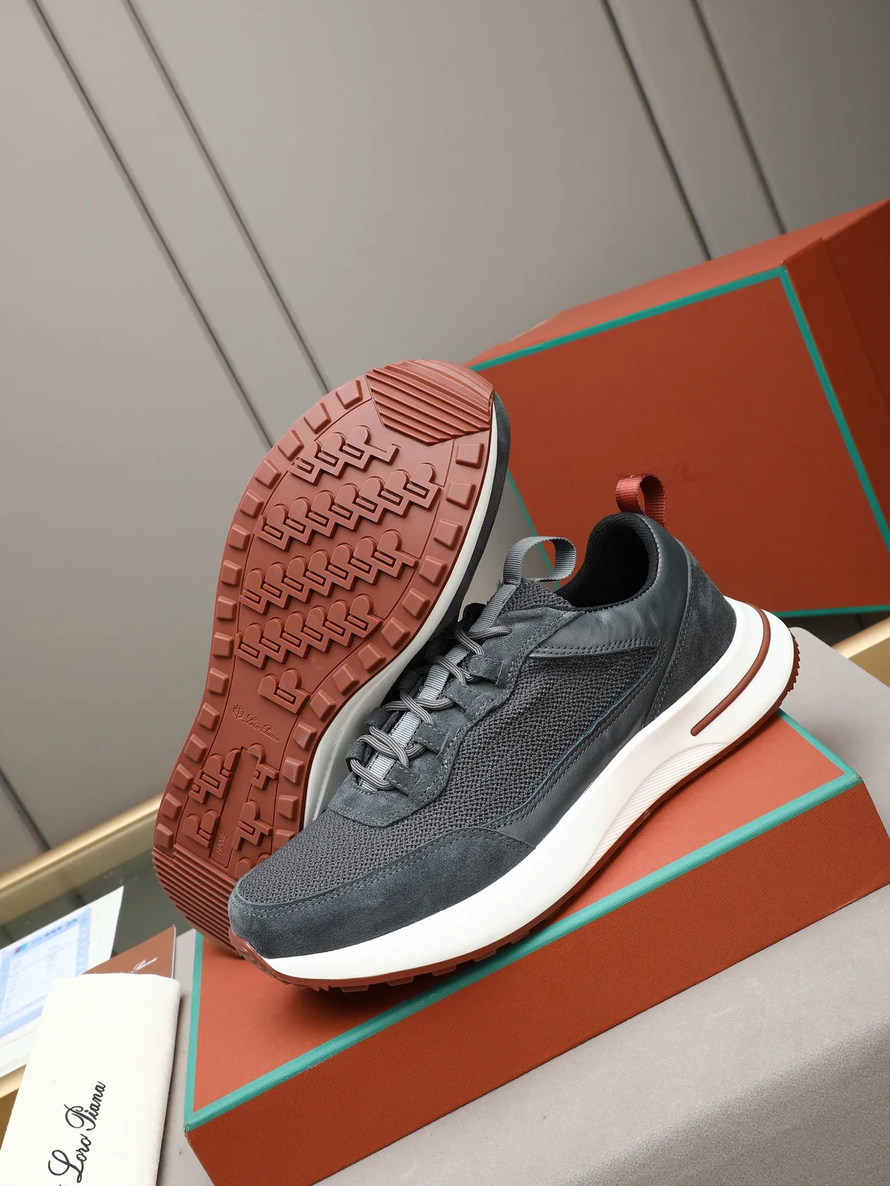 Loro Piana 灰色麂皮和针织生活方式运动鞋 4