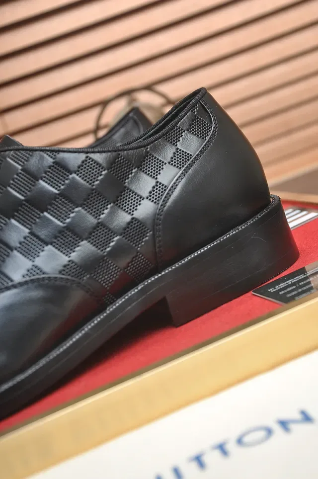 Louis Vuitton أحذية أوكسفورد سوداء Damier منسوجة كاب تو 2