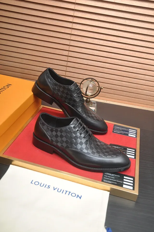 Louis Vuitton أحذية أوكسفورد سوداء Damier منسوجة كاب تو 4
