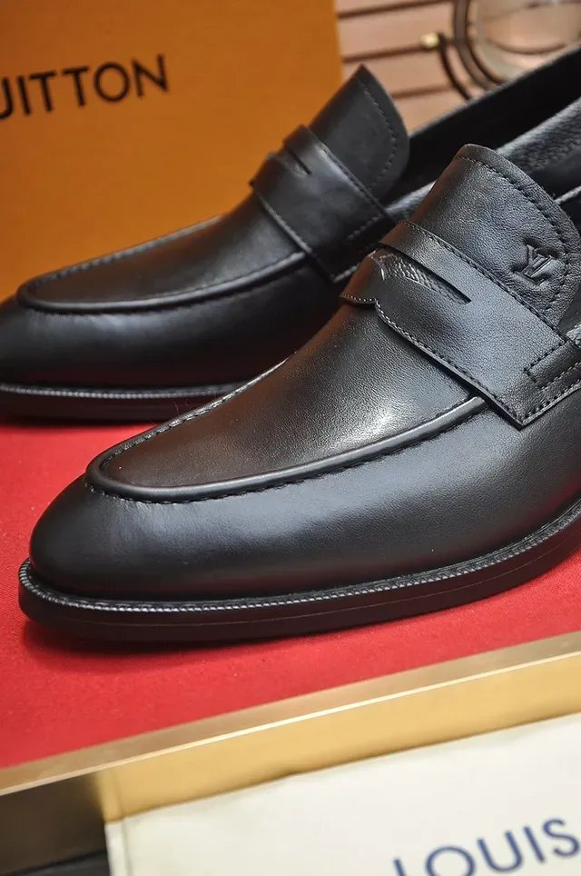 Louis Vuitton Black Leather Penny Loafer Men's Loafers 2