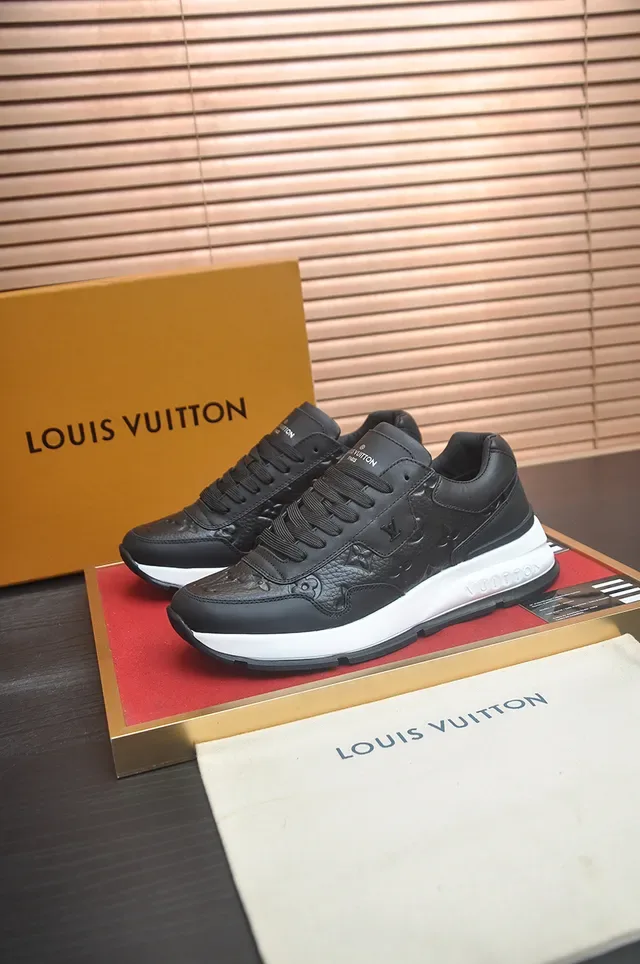 Louis Vuitton Black White Monogram-Embossed Leather Upper Sculpted Midsole Lifestyle Sneakers 4