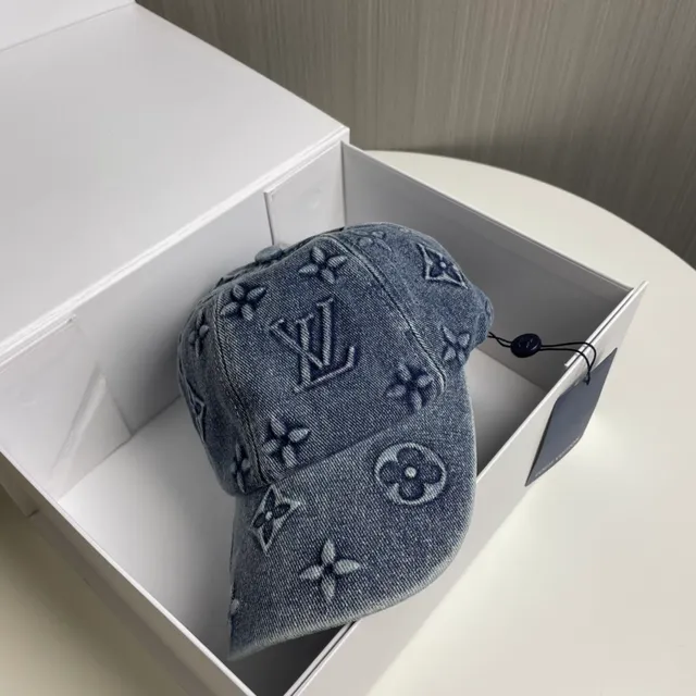 Louis Vuitton Casquette en denim bleu marine brodée monogram 9