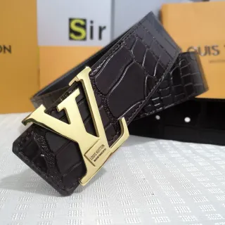 Louis Vuitton Cinto de couro marrom com fivela Monogram embossada de crocodilo dourado