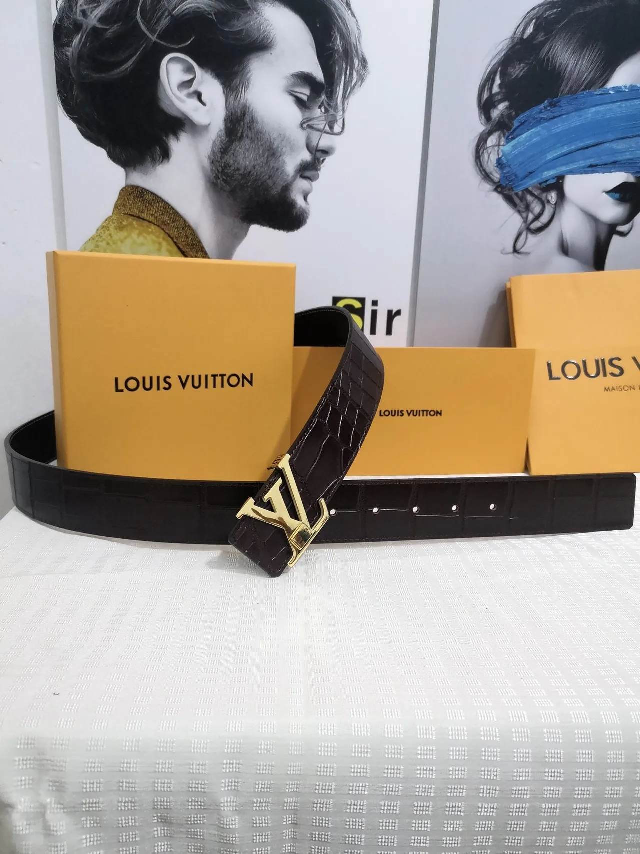 Louis Vuitton Brown Gold Crocodile-Embossed Monogram Buckle Leather Belt 3