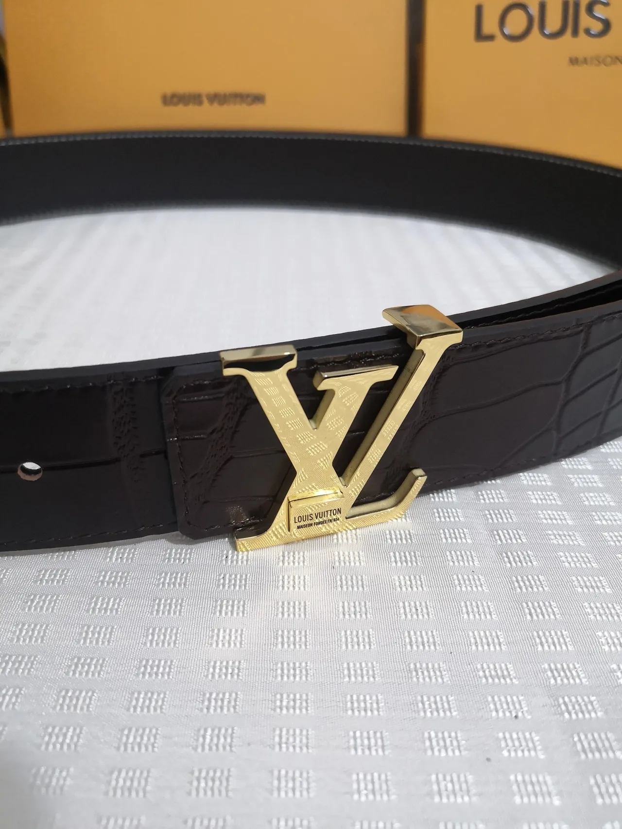 Louis Vuitton Brown Gold Crocodile-Embossed Monogram Buckle Leather Belt 4