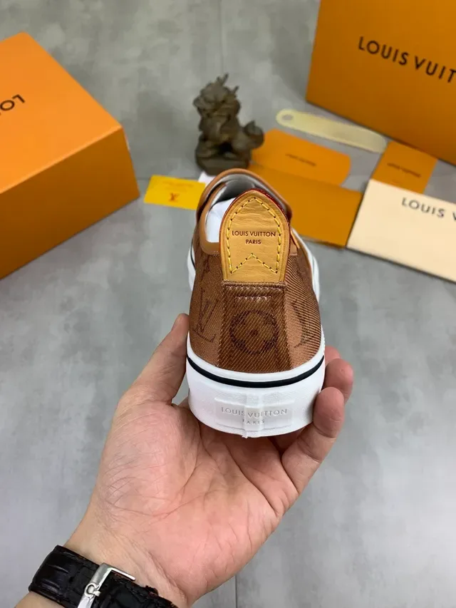 Louis Vuitton Tênis Lifestyle Slip-On Monograma Canvas Marrom Branco 3