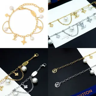 Louis Vuitton سوار سلسلة ذهبي أبيض متعدد التعويذات لؤلؤ مفصل سوار