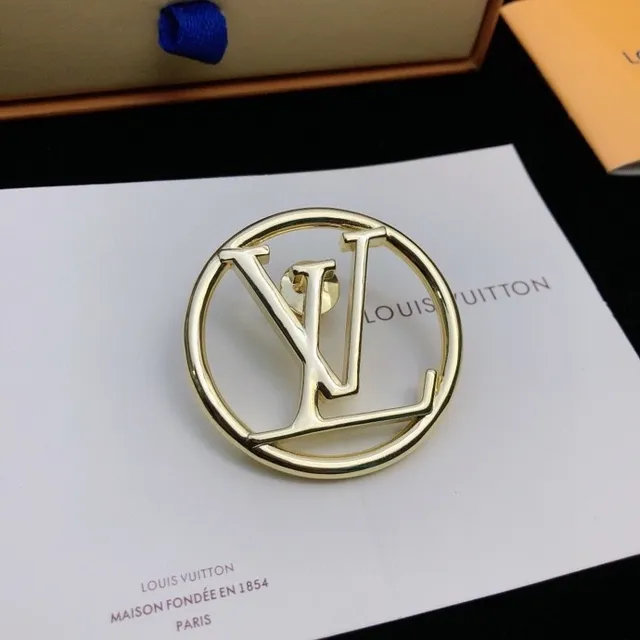 Louis Vuitton Circular LV Monogram Gold-Tone Brooch 8