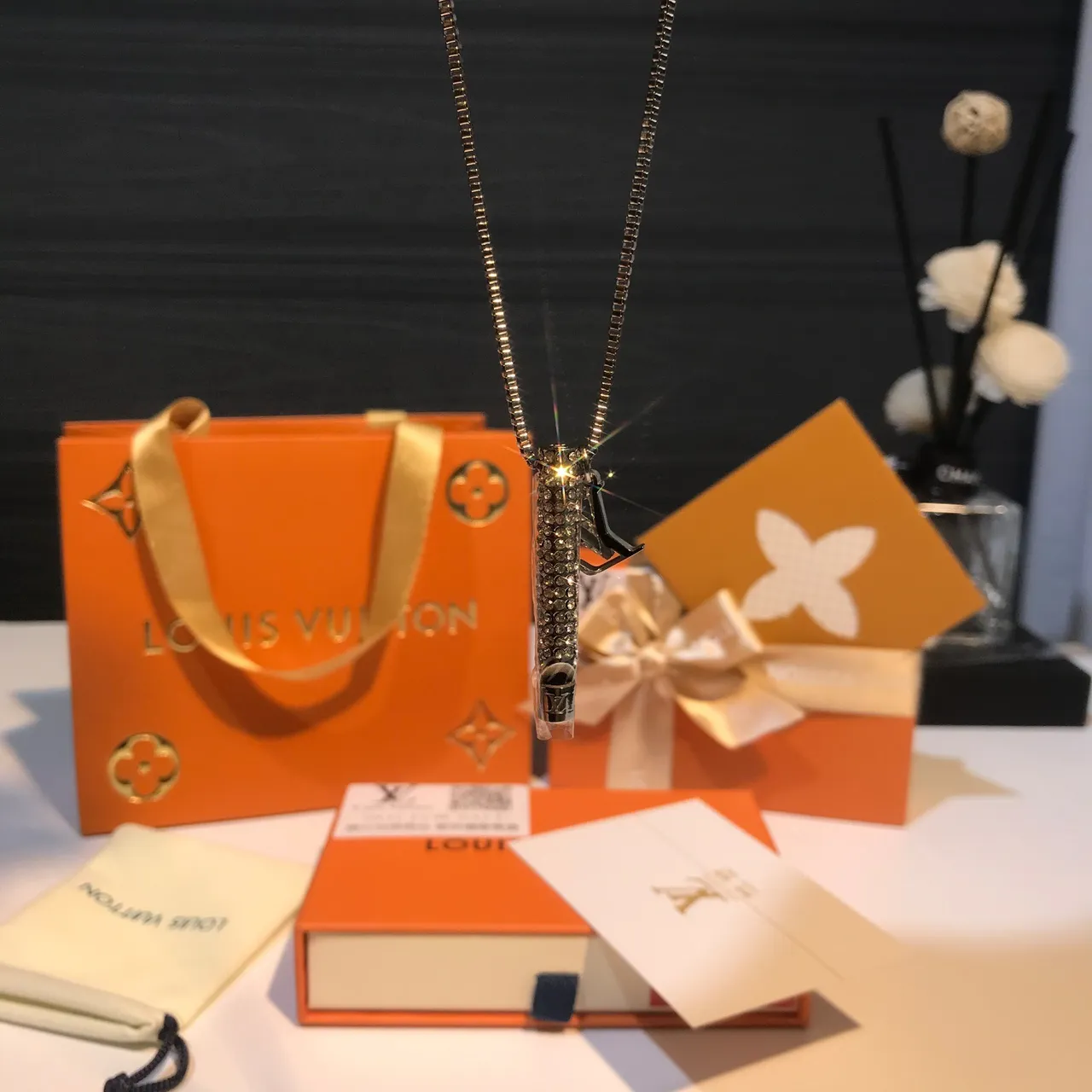 Louis Vuitton ক্রিস্টাল-এনক্রাস্টেড পেন্ড্যান্ট রূপা স্বচ্ছ সিলিন্ড্রিক্যাল হার 7