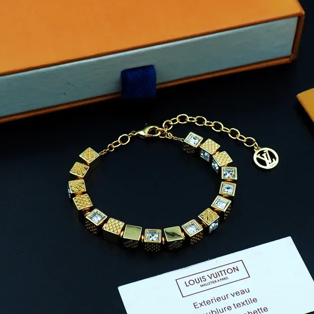 Louis Vuitton Cube-Link Crystal Bracelet 12