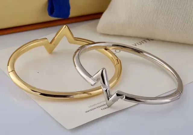 Louis Vuitton Bracelet Rigide en Or Poli 6