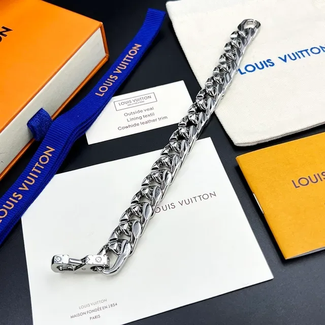 Louis Vuitton Iconic Chain Polished Silver-Tone Monogram Bracelet 5