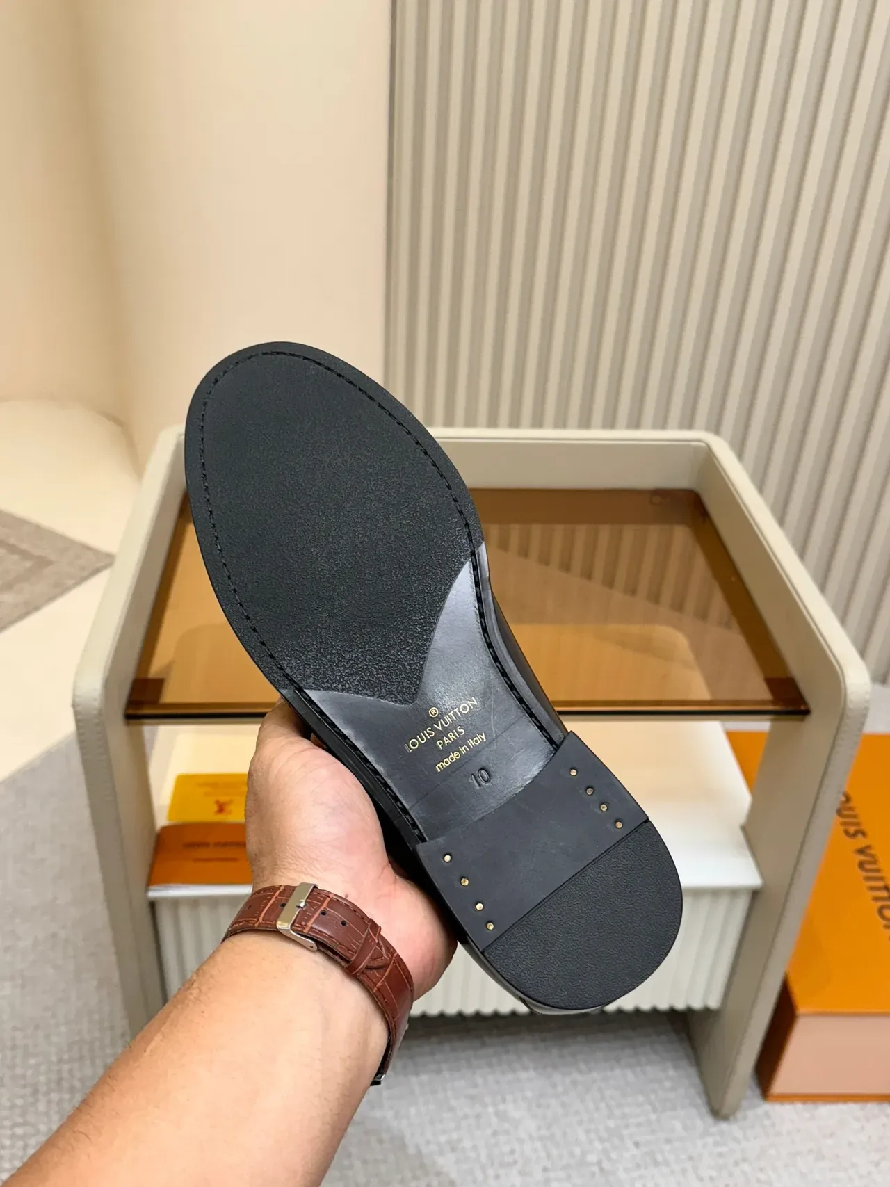 Louis Vuitton 乐福鞋 亮面棕色 钱币带 皮革 2