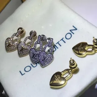 أقراط لويس فتاون Lockit Heart Padlock Pavé