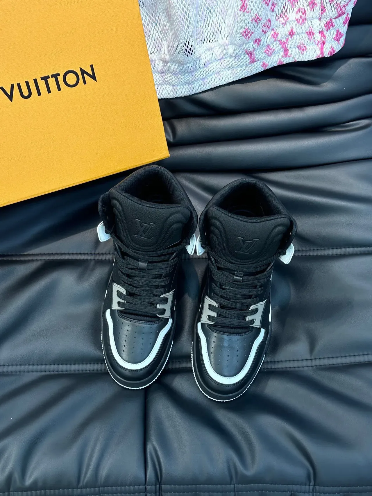 Louis Vuitton LV Arch Light Sneaker Black White Gray Lifestyle Sneakers 2
