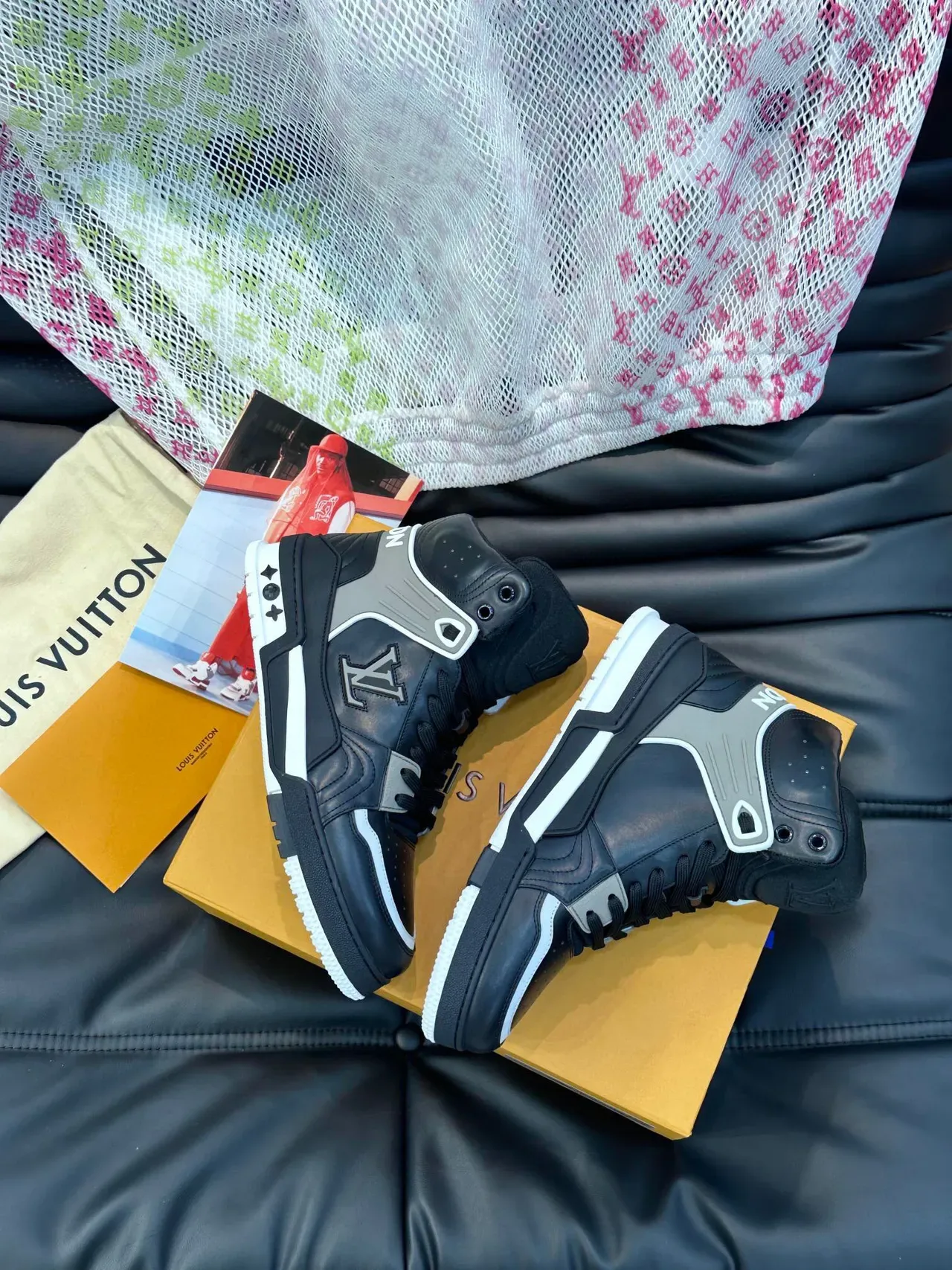 Louis Vuitton LV Arch Light Sneaker Black White Gray Lifestyle Sneakers 4