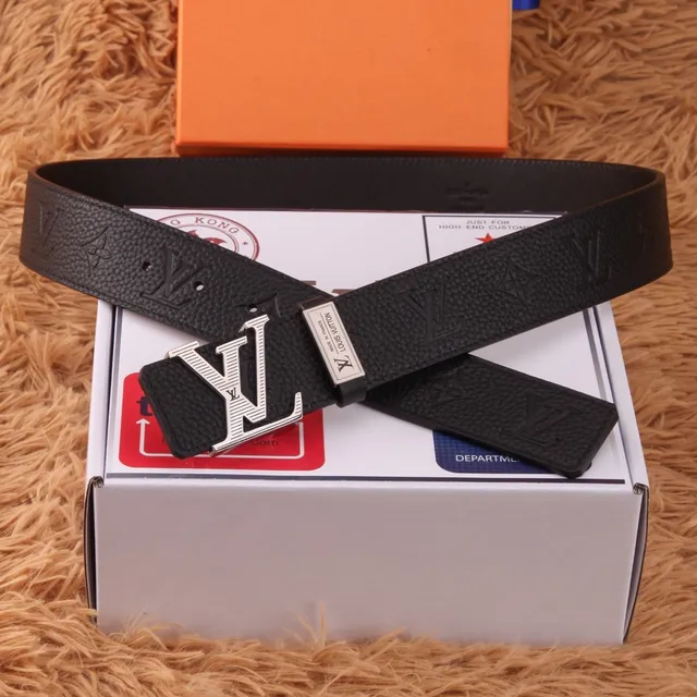 Louis Vuitton LV Initiales Black Pebbled Leather Belt 5